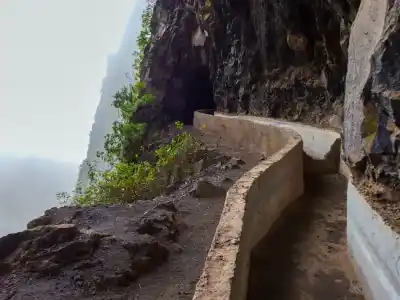 Crossing the Guimar Gorge
