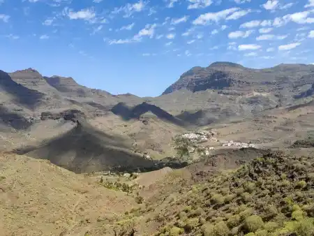 Cruz de Mogán trail panorama