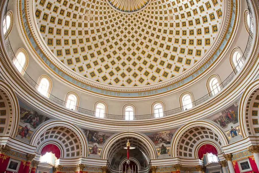 Rotunda v Il-Mosta