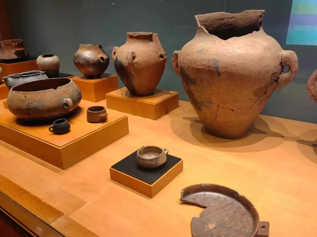 Museo Cueva Pintada, Galdár, acheo fragments