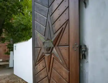 Zlatá Koruna Monastery