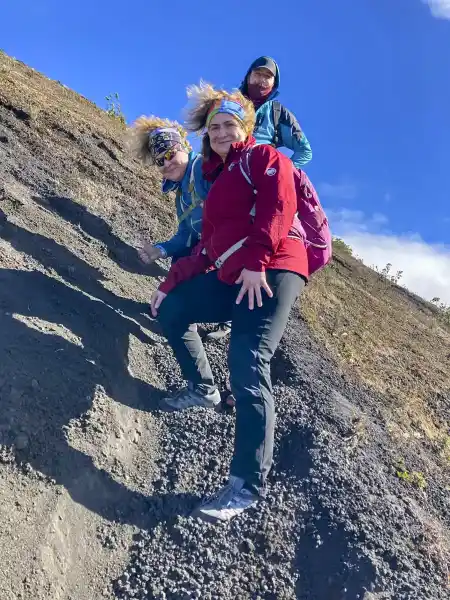 Hike to volcano de Aqua