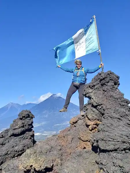 Hike to volcano de Aqua