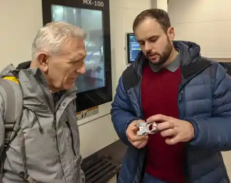 Automatic turning of head assembly components