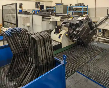 Bending and preparation shop for steel frames