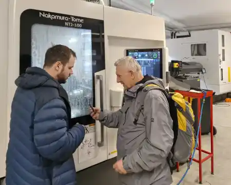 Milling and production of centre axles and hubs