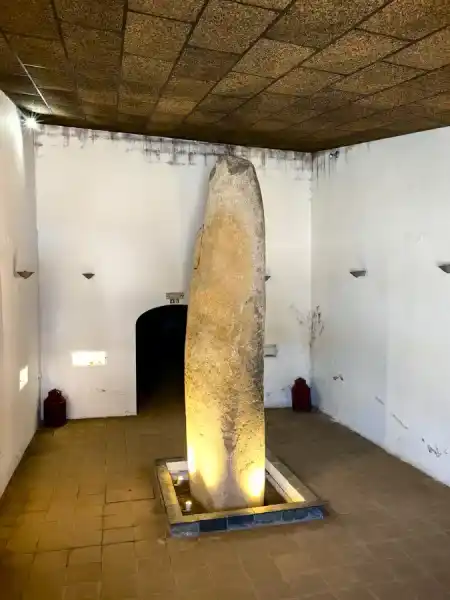 Adega José de Sousa Menhir