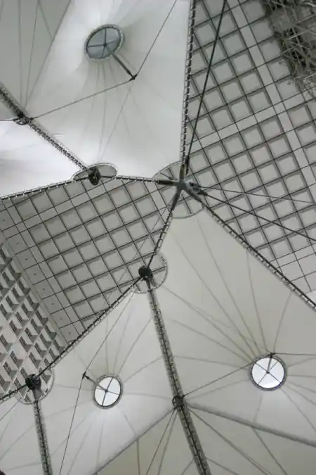 Le Grande Arche La Defence