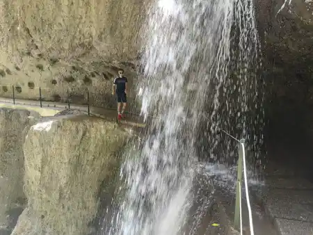 Levada Nova waterfall