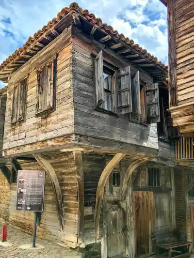 From Apollonia to Sozopol