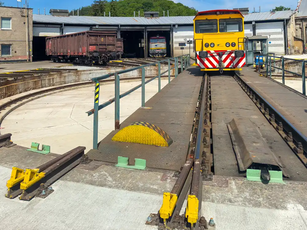 Train depo