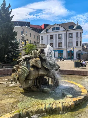 Hlinka square