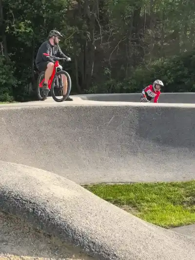 Pump track