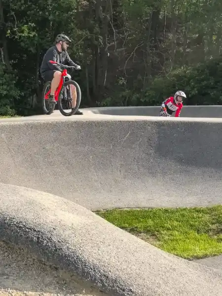 Pump track
