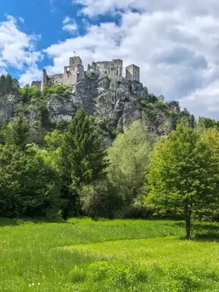Strečno Castle
