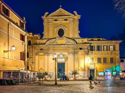 Piazza Santa Maria