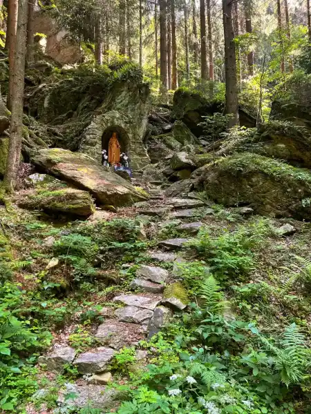 Through Chapels to the Medzihorská Valley