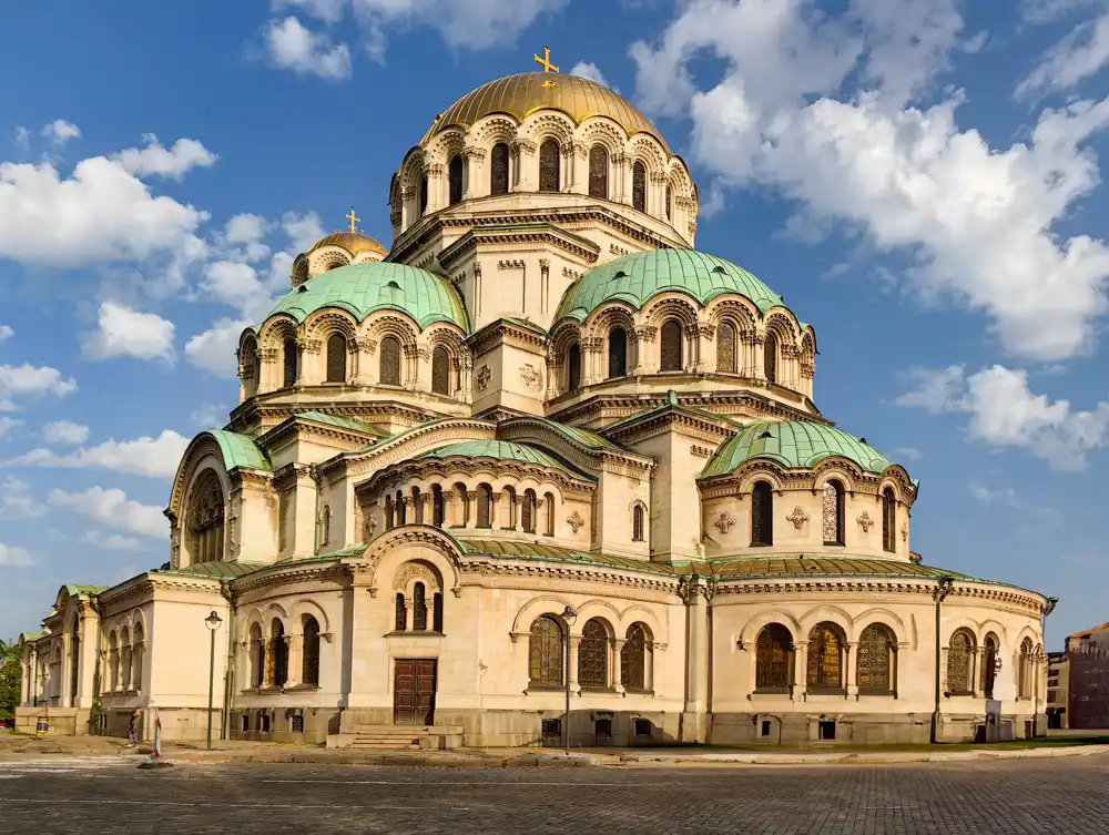 Churches of Sofia: Alexander Nevsky without busses