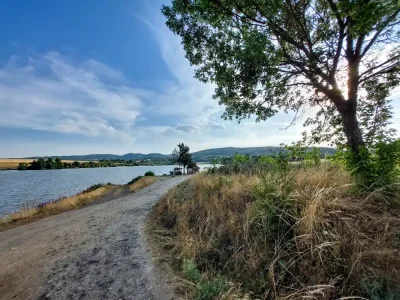 Dobronivský Pond
