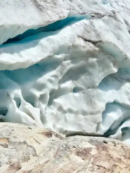 Crossing the glacier