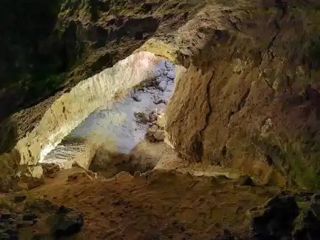 Cueva de los Verdes