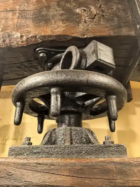 Olive press