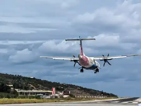 Planespotting on Skiathos